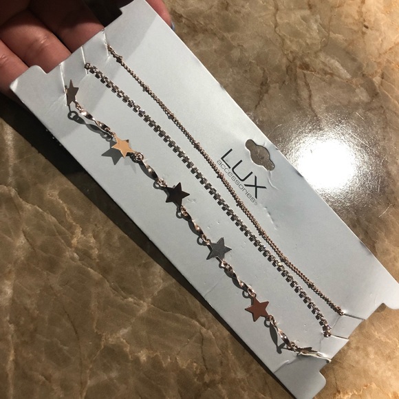 Gold chokers - Picture 2 of 2